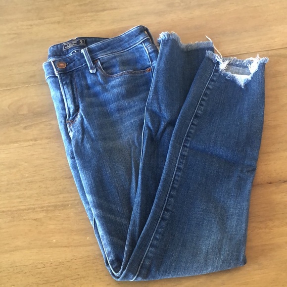 A&F, ‘Harper Low Rise Ankle’ skinny Jean, raw hem, size 25 / 0R - Picture 5 of 8